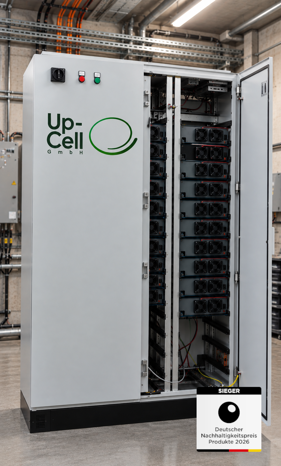 Batteriespeicher von Up-Cell mit 2nd-Life-Zellen in Betriebsraum